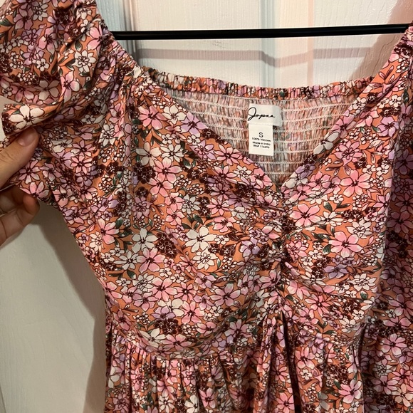 Patterned Blouse - Picture 4 of 4